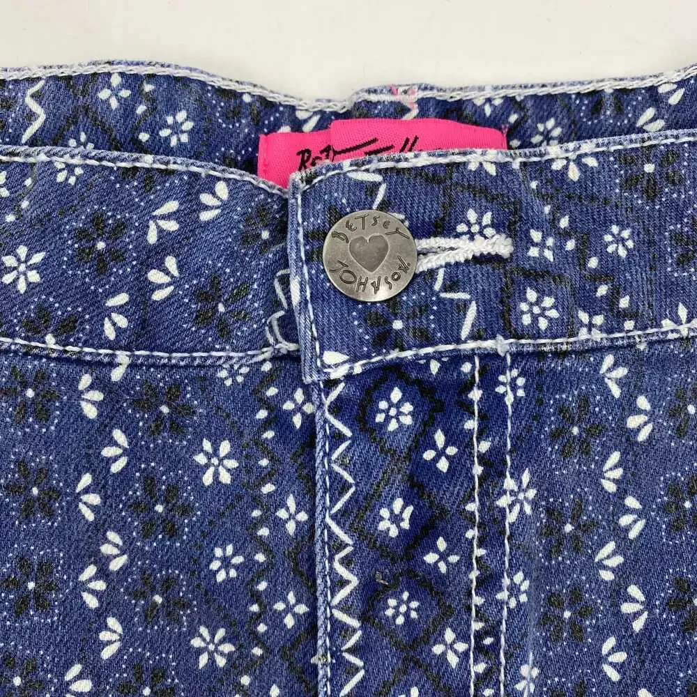 Betsey Johnson Dark Wash Paisley Lace Trim Jean Shorts | Size 12